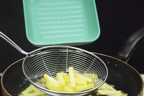 炸土豆条的做法