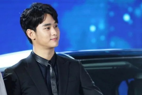 吴亦凡素颜照奇丑