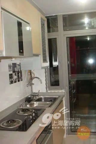 不是90后也玩非主流 网友混搭的55平热闹家