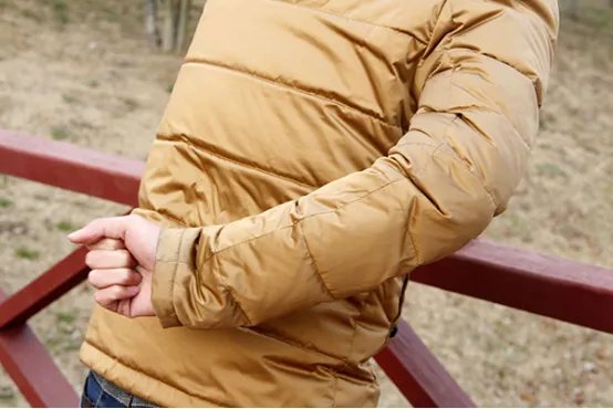 下背部僵硬和疼痛的原因有哪些