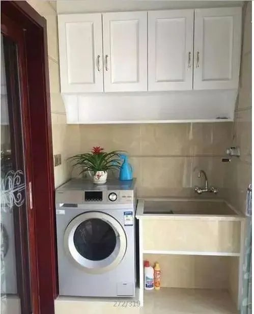 原来阳台要这样装,一下解决两个问题,洗衣、收纳两全其美!