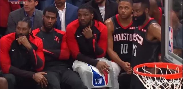 火箭和爵士季后赛G4赛后，哈登怒视球场，保罗则鼓励板凳席上的球员，你怎么看？