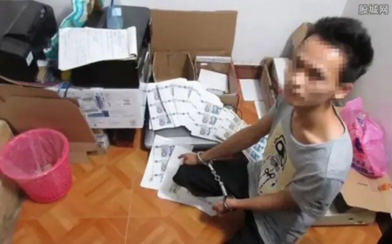 夫妻用打印机印钱 揭秘如何快速识别假币