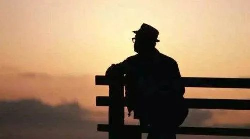 池子是因为什么原因与笑果文化解约的呢？