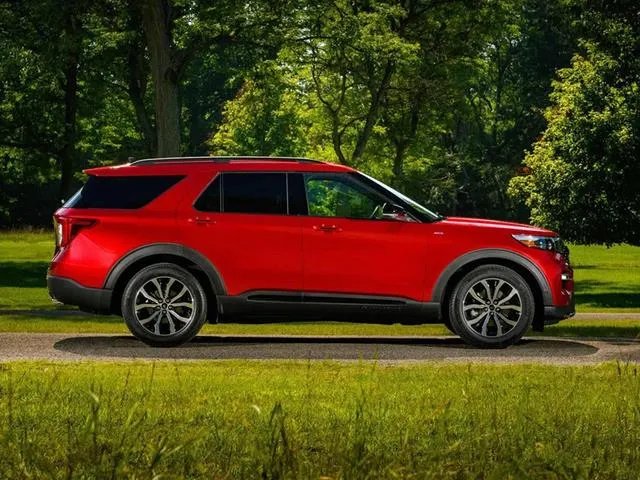 福特探险者2022款优点和缺点？