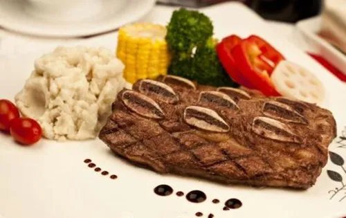 结婚纪念日吃什么合适 来一顿浪漫的烛光晚餐吧