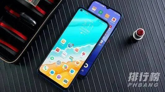 天玑820和天玑800u差多少_天玑820和天玑800u对比