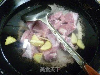 话梅排骨