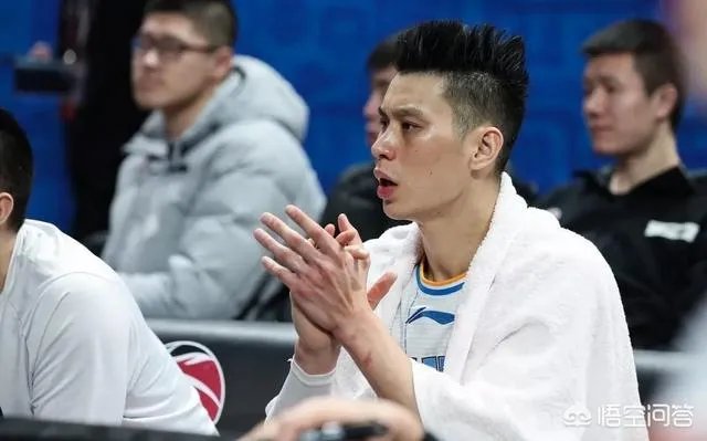 首钢和山西男篮的常规赛中，林书豪被外援富兰克林所撞到，翟晓川上前出头，你怎么看？