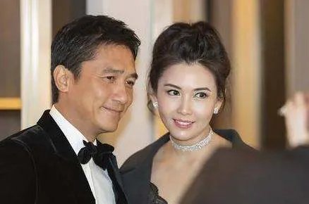 当50岁邱淑贞撞上51岁王祖贤，网友为何说这是我见过最有杀伤力的对比？