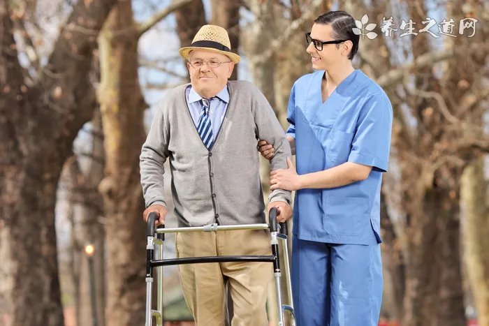 大闸蟹死了多久不能吃，死了之后就最好不要吃(不然会腹泻中毒)