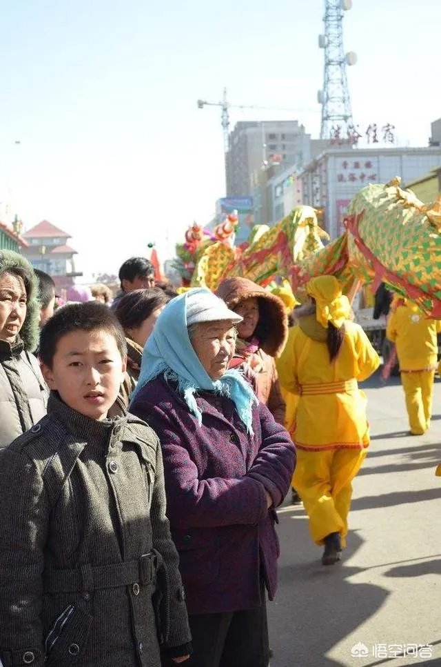 #元宵对联#上联:元宵佳节大观灯，请才子佳人对？