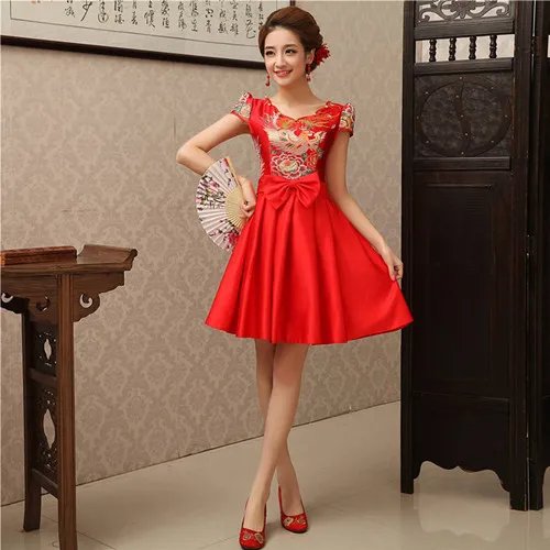 婚礼敬酒服穿什么颜色 结婚敬酒服怎么穿得体