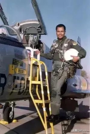 F5战斗机在二代机里算是最好的吗?