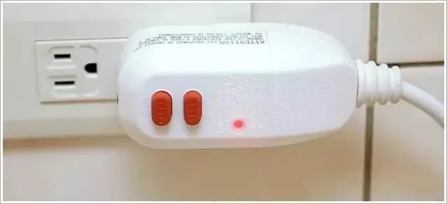 智能马桶盖安装的九大步骤，你也能轻松搞定！