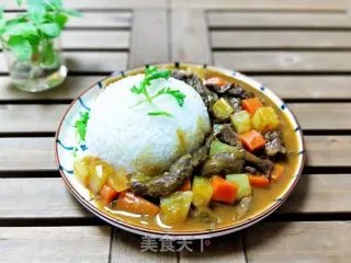 牛肉咖喱饭