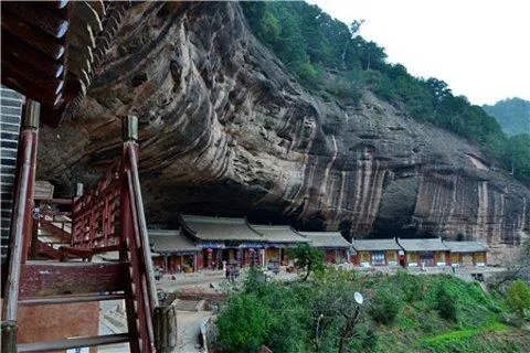 天水有哪些主要景点？