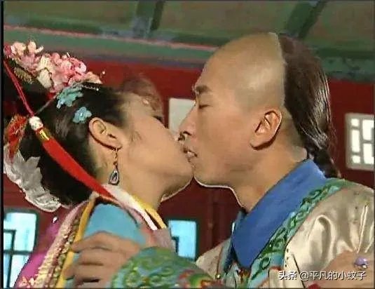 电影、电视剧拍吻戏时，发生过哪些令人尴尬的事？