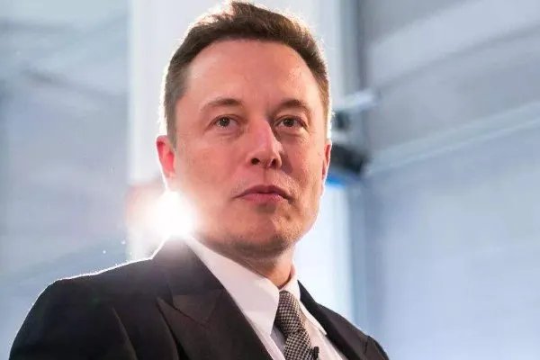 洛杉矶四套房产，马斯克为何突然卖掉？