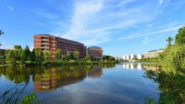 湖南科技大学很垃圾吗