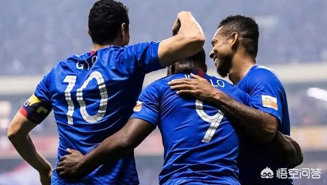 申花接连引进金信煜和沙拉维两名进攻球员,哪两位队内外援会被顶替呢?