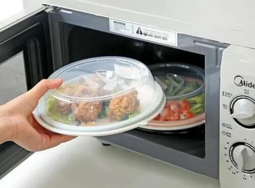 微波炉可以加热水吗