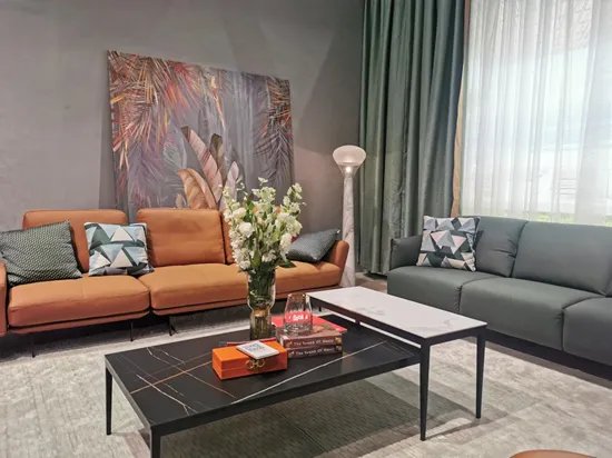 左右家私：以公益之心，做百年品牌！