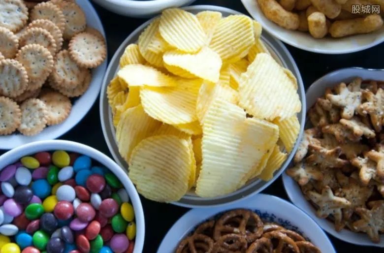 办公室零食排行榜 最适合在办公室吃的零食是什么