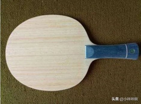 蝴蝶球拍是哪国的？