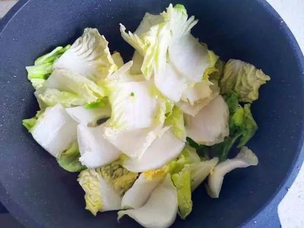 白菜炖豆腐怎样做才好吃？有什么小窍门？