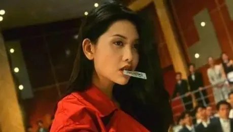 当50岁邱淑贞撞上51岁王祖贤，网友为何说这是我见过最有杀伤力的对比？