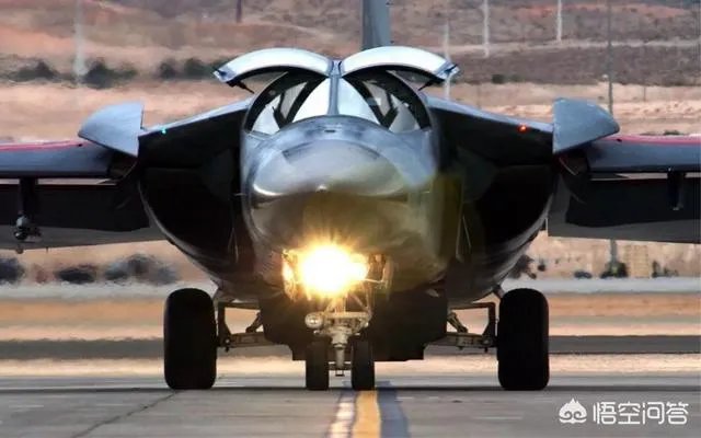 如何评价F-111战斗机？
