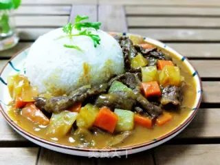 牛肉咖喱饭