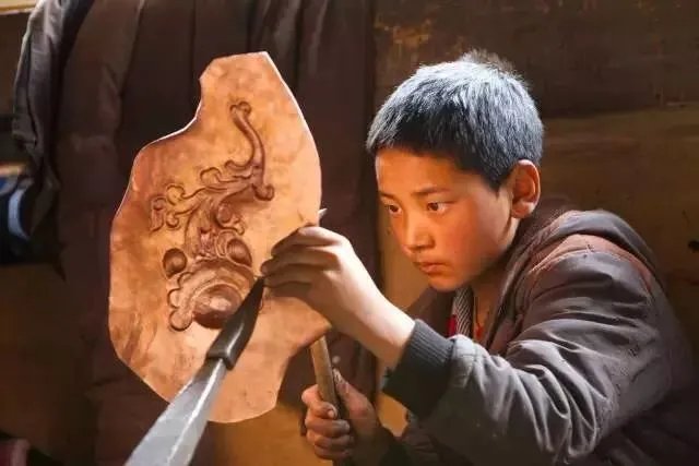 离开央视，藏族青年在海拔4000米打造云巅之家，潇洒！