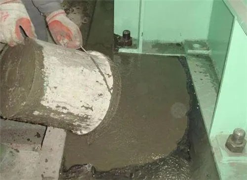 高强度无收缩灌浆料怎么使用