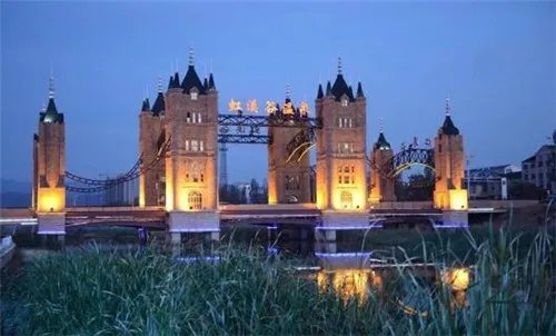 思拉堡温泉小镇住宿有哪些配套设施