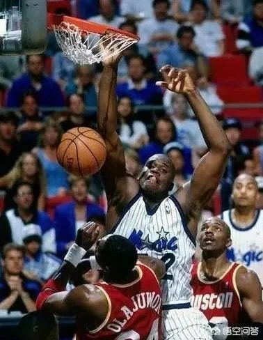 NBA扣篮最霸气的球星是奥尼尔吗？他的扣篮有人能防住吗？