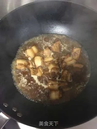 红烧肉炖土豆