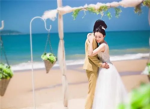 海南婚纱摄影团购哪家好  团购婚纱照靠谱吗