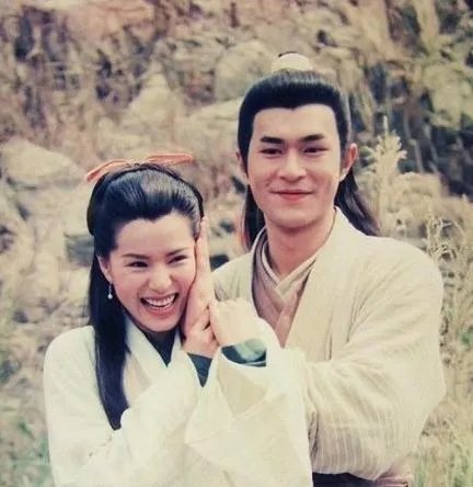 金庸小说《神雕侠侣》鉴赏：杨过与小龙女的故事