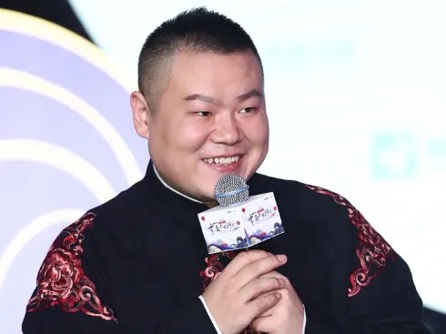 岳云鹏得知偶像王菲要加自己好友，为什么当众拒绝呢？背后有什么原因呢？