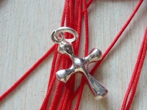 怎么做红绳脚链