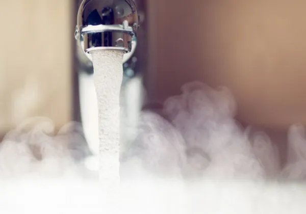 正确洗脸的方法 如何正确洗脸