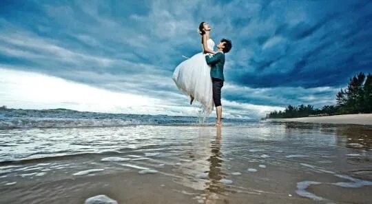 租一套婚纱多少钱 买婚纱价格大概在多少