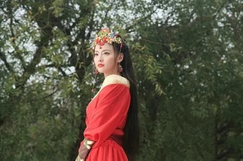 张嘉倪在外拍吻戏的时候，他的老公会很介意吗？