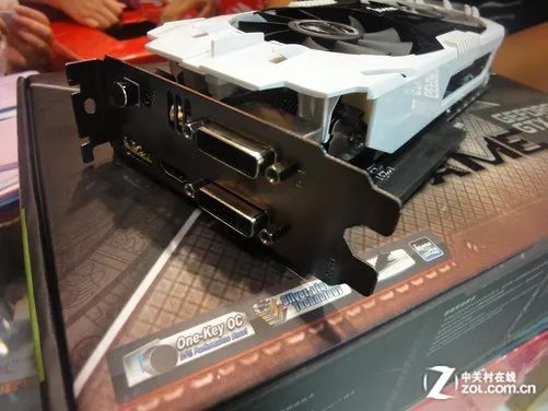 玩家纷纷追捧 豪华超公版GTX660Ti推荐