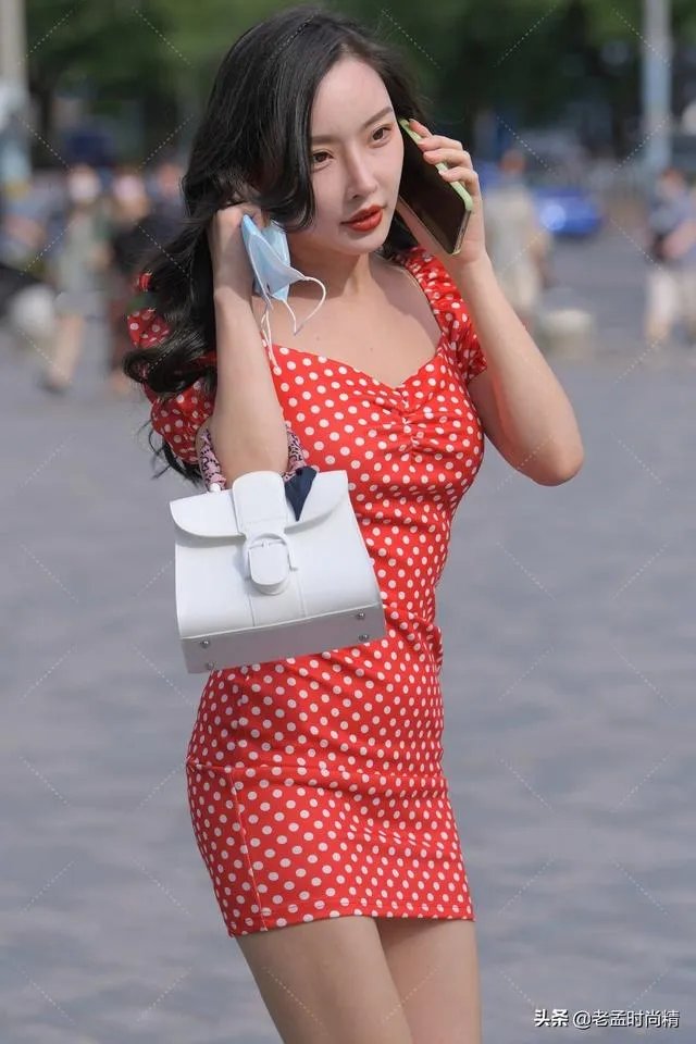 波点裙怎么搭配