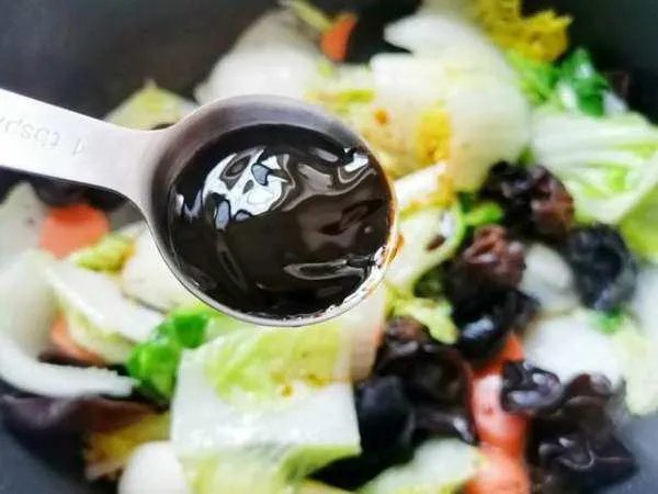 白菜炖豆腐怎样做才好吃？有什么小窍门？