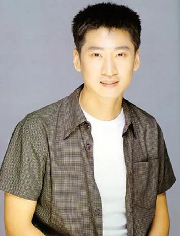 周杰老婆是谁图片曝光 为何负面消息不断大揭秘