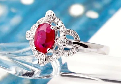 周大福红宝石戒指贵不贵 红宝石戒指能不能保值